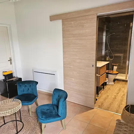 Le Domaine Des Peupliers ベッド・アンド・ブレックファスト